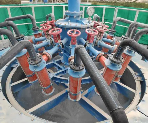 Efficient recovery of china clay from silica sand rock