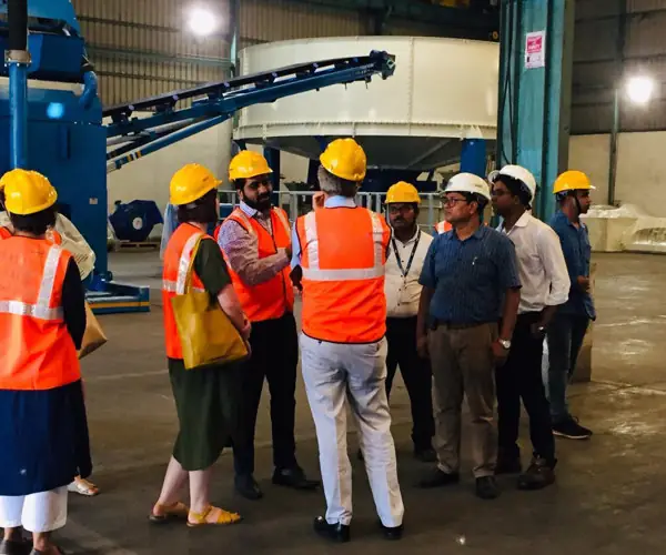 Rhiannon Harries visits CFlo Workshop