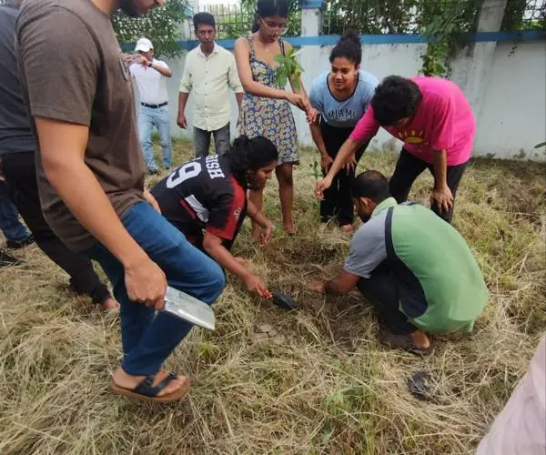 Sand Grains Foundation leads tree planting campaign in Kolkata