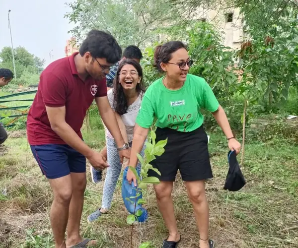 Sand Grains Foundation leads tree planting campaign in Kolkata