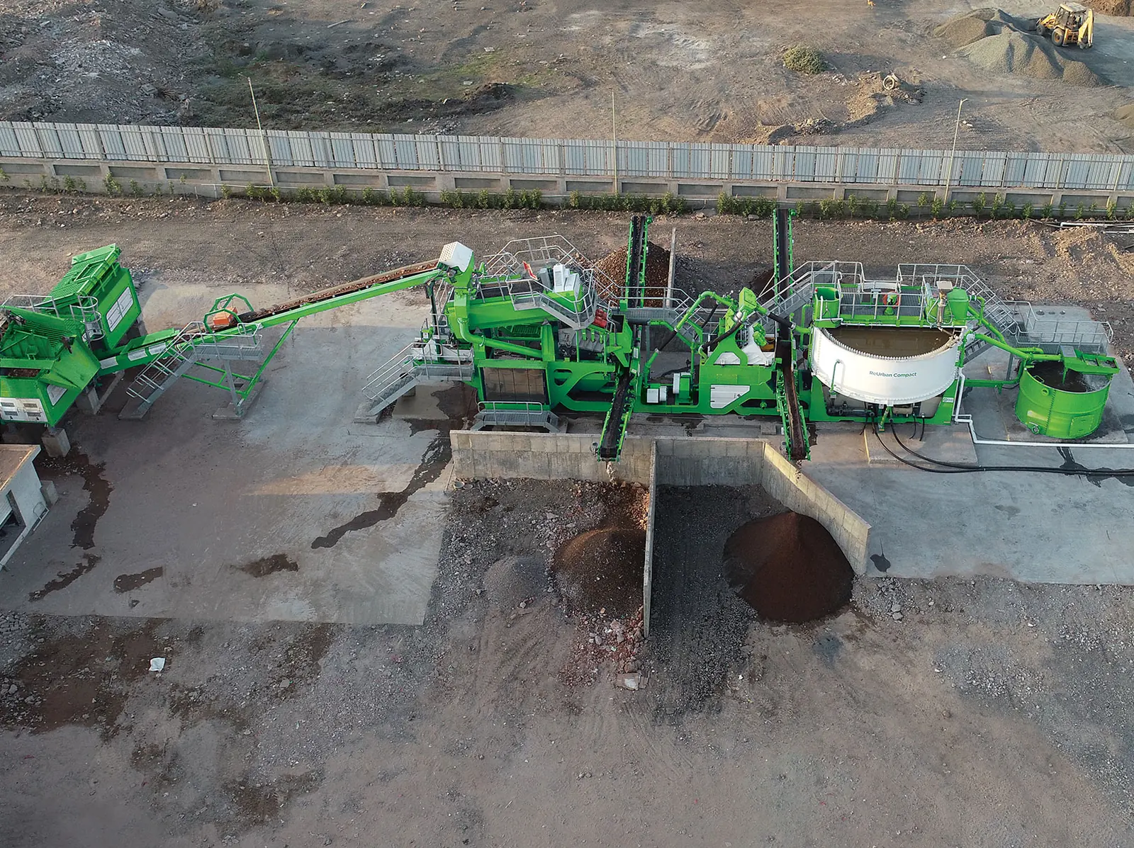 A CFlo Reurban plant processing material on a customer site